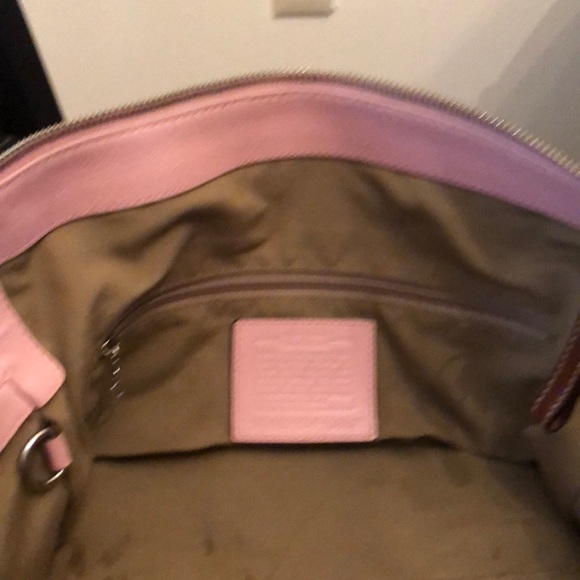 Coach Spring Purse - Picture 2 of 4